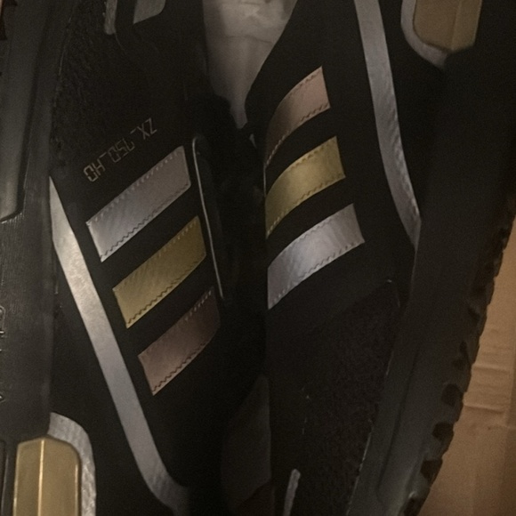 Adidas new/like new sneakers  size 11.5-12 men